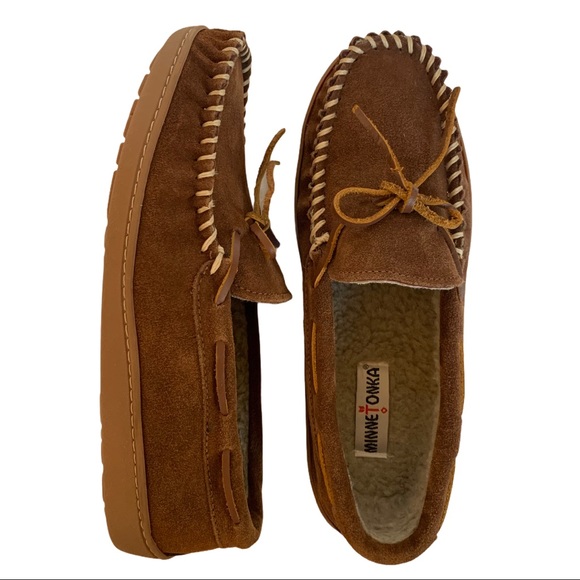 Minnetonka Other - Minnetonka Moccasin Pile-Lined Hardsole Mocs